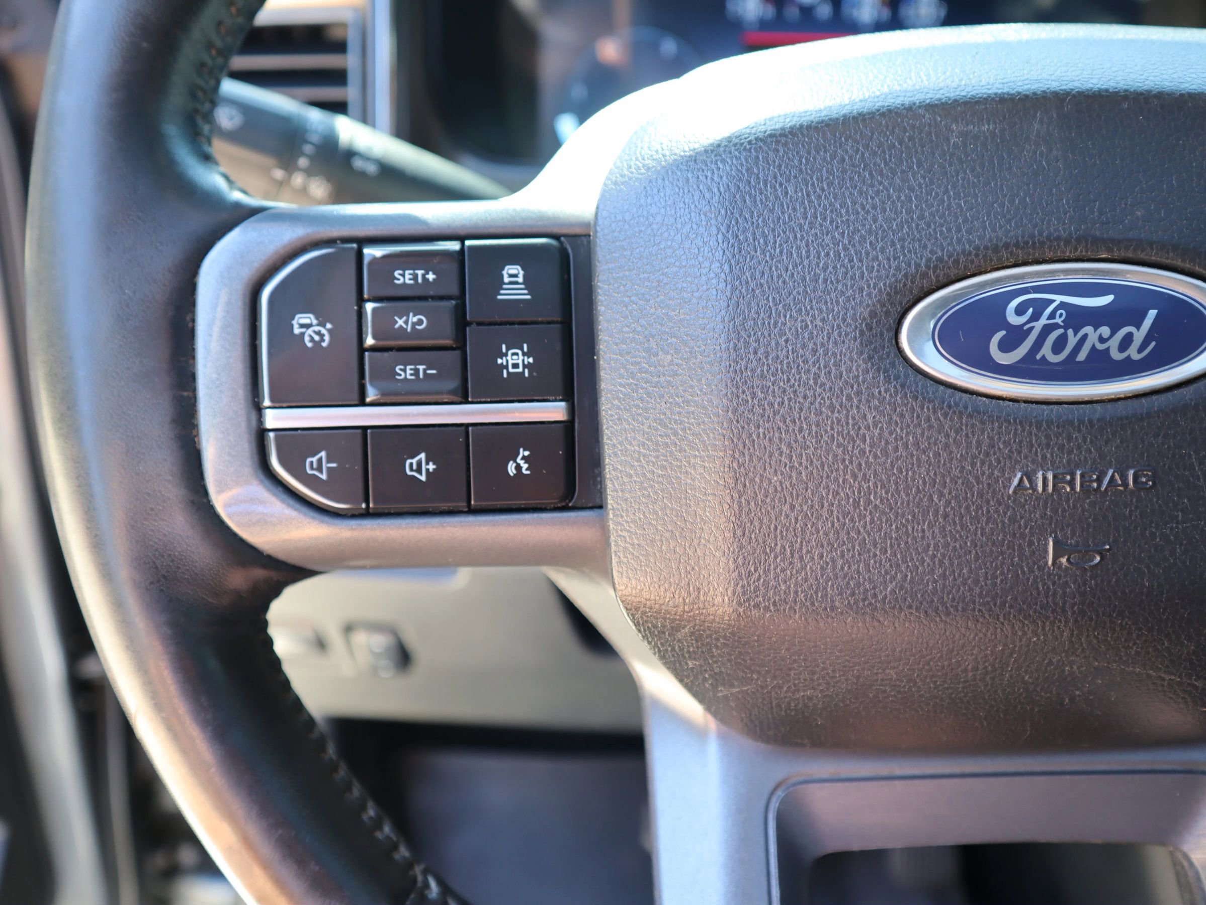 Used 2024 Ford F250 Lariat w/ Lariat Ultimate Package image 16