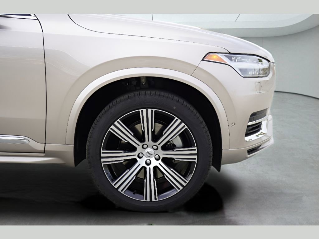 New 2025 Volvo XC90 T8 Plus w/ Protection Package Premier image 5
