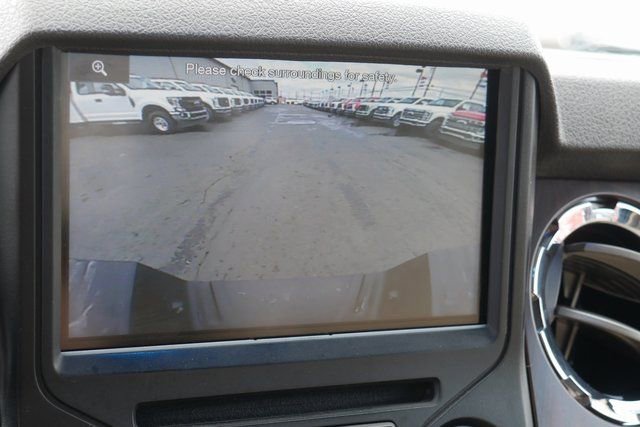 Used 2015 Ford F350 Lariat image 3