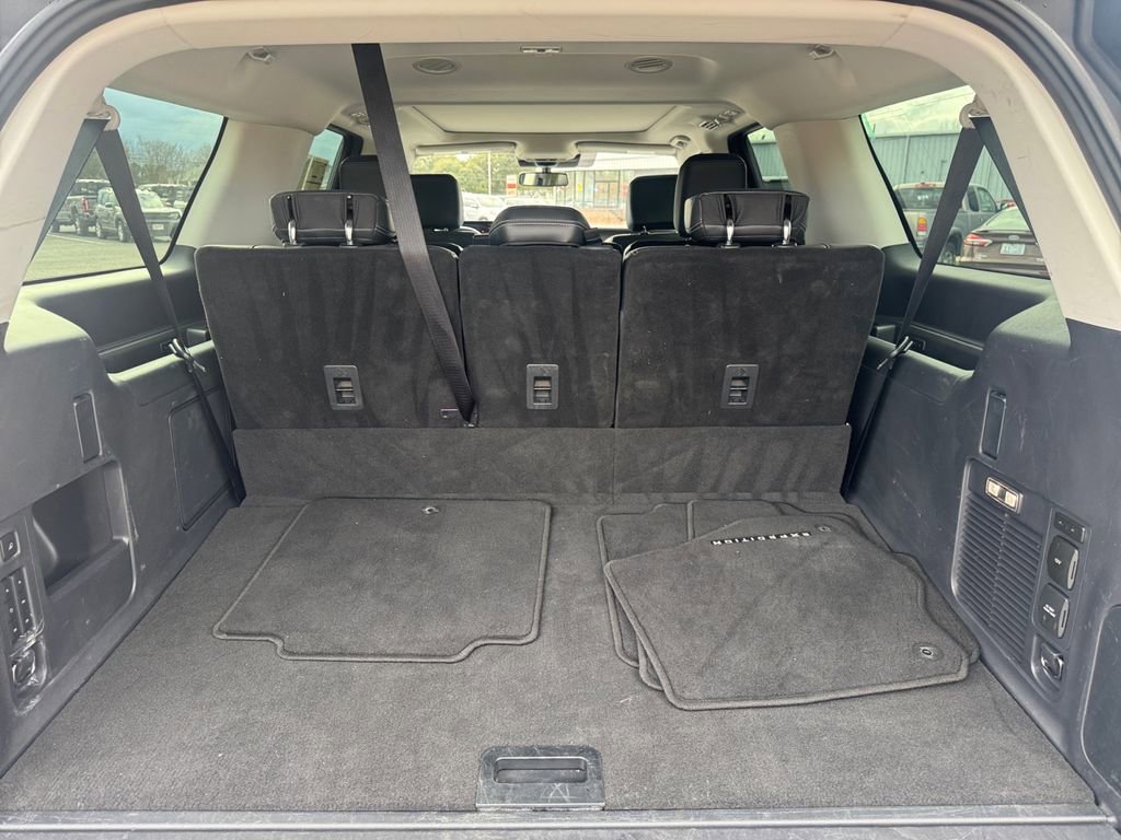 Certified 2025 Ford Expedition Max Platinum image 19
