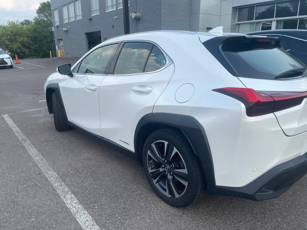 Used 2019 Lexus UX 250h w/ Premium Package AWD/4WD image 20