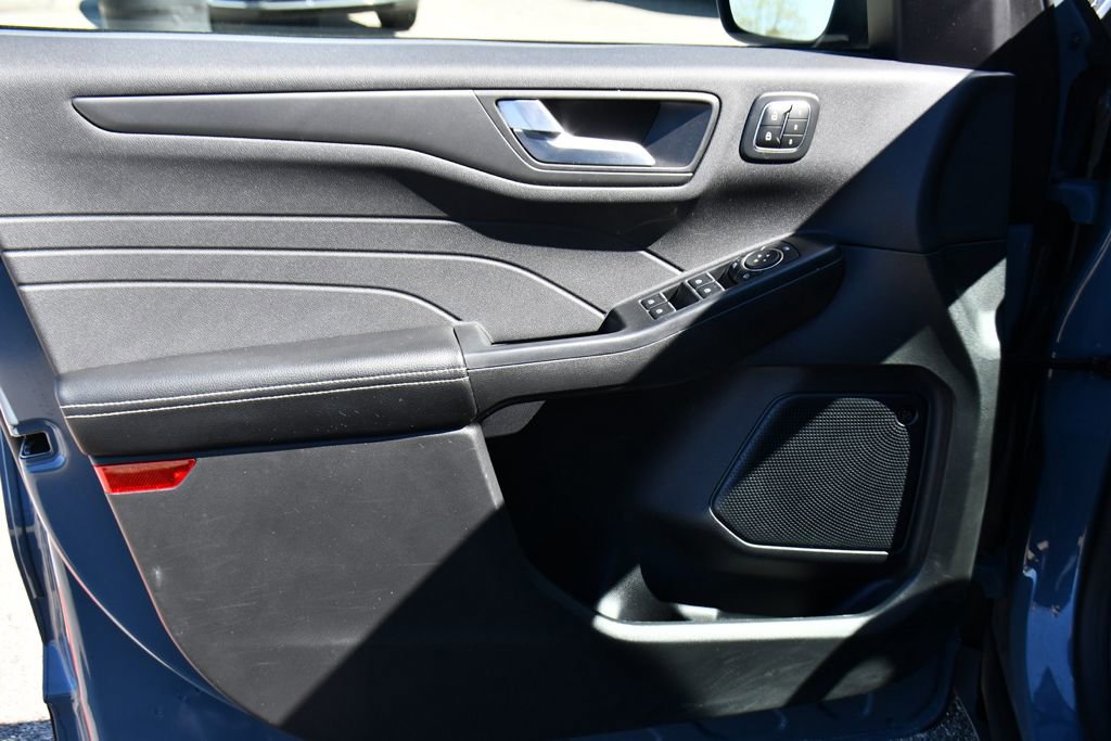 Used 2023 Ford Escape Active w/ Tech Pack #2 AWD/4WD image 24
