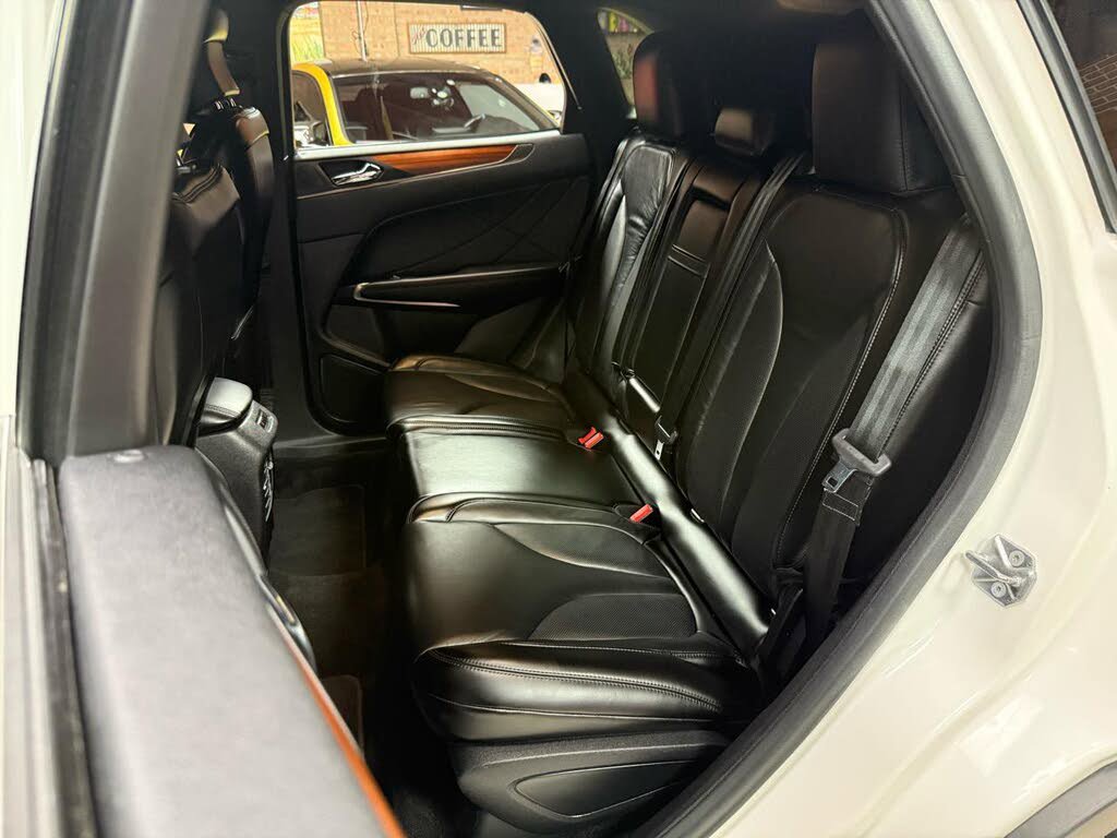 Used 2018 Lincoln MKC Select w/ Select Plus Package FWD image 27