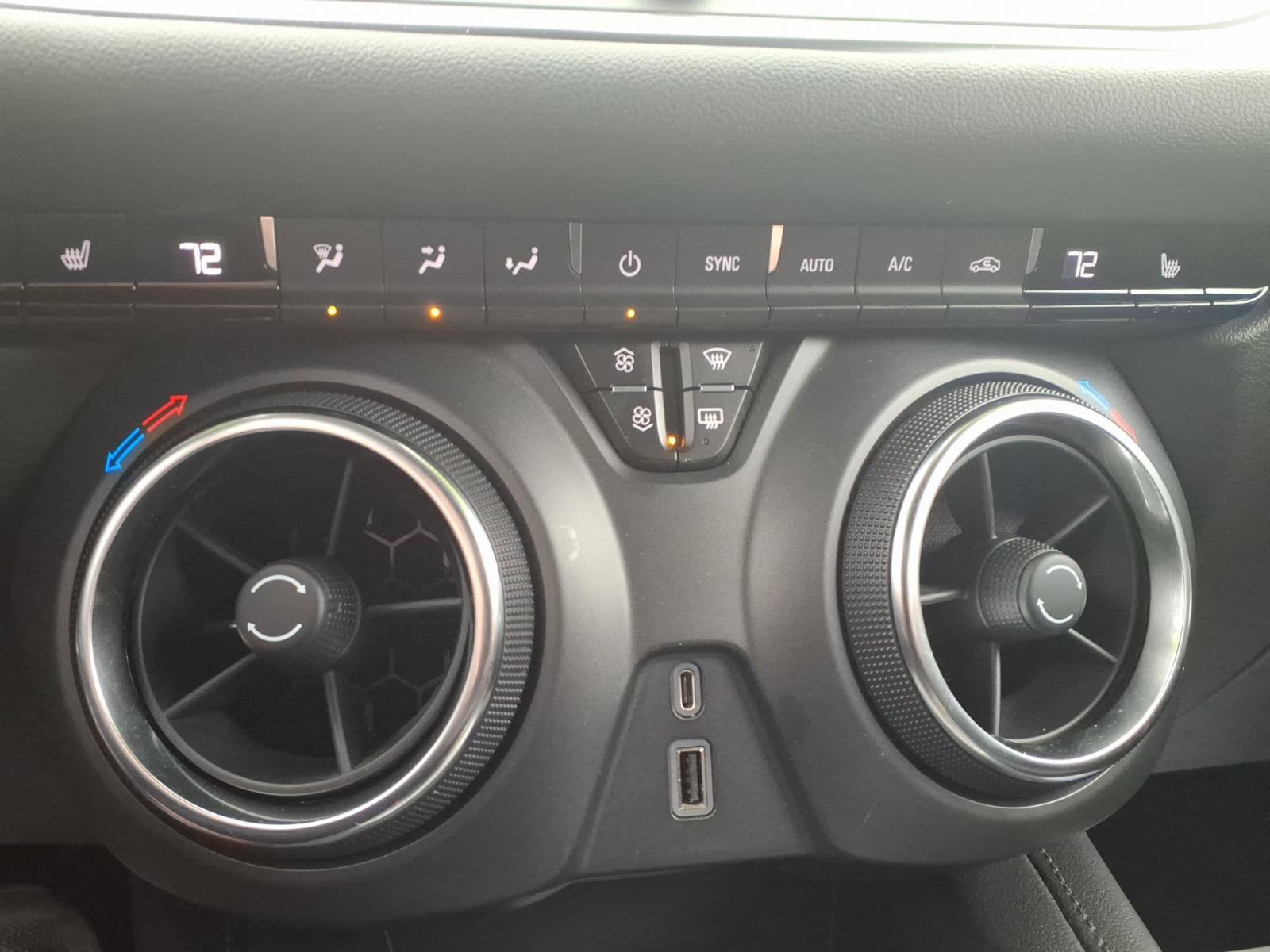 Used 2020 Chevrolet Blazer LT image 22