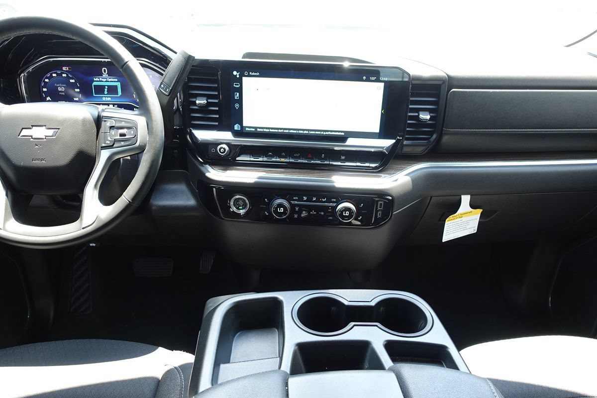 Used 2024 Chevrolet Silverado 1500 LT AWD/4WD image 41