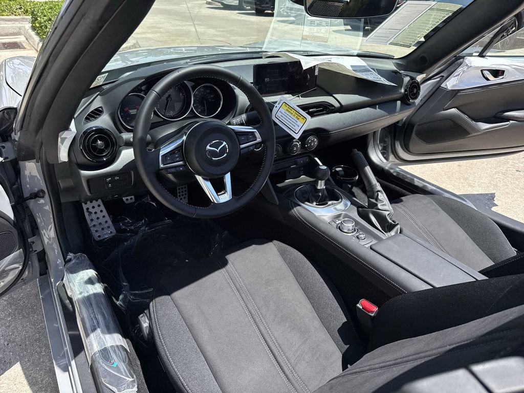 New 2026 MAZDA MX-5 Miata Club w/ Interior Package RWD image 35