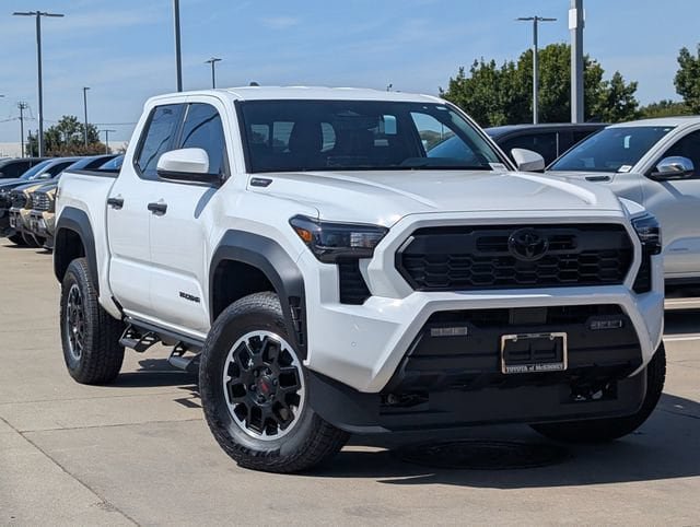 New 2026 Toyota Tacoma TRD Off-Road AWD/4WD image 2