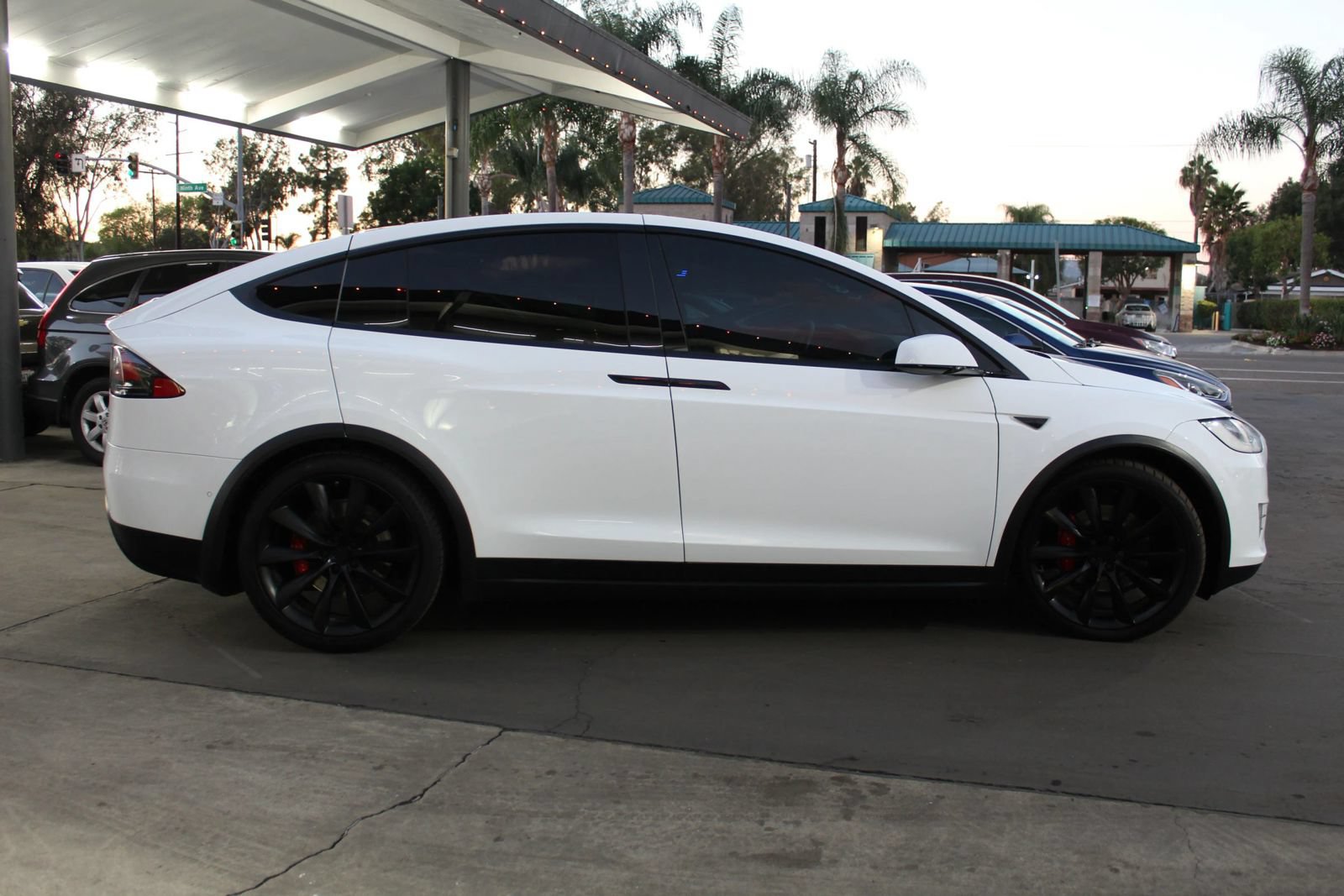 Used 2016 Tesla Model X P90D AWD/4WD image 6