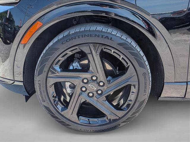 Used 2024 Chevrolet Equinox EV RS FWD image 23