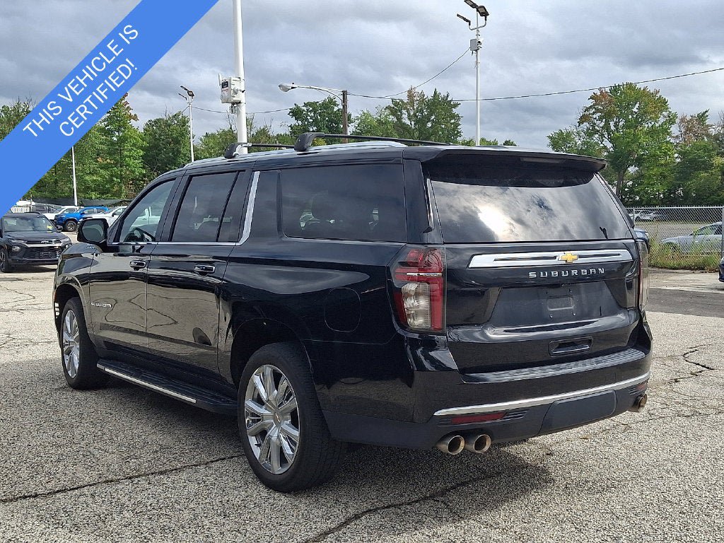 Certified 2023 Chevrolet Suburban High Country AWD/4WD image 5