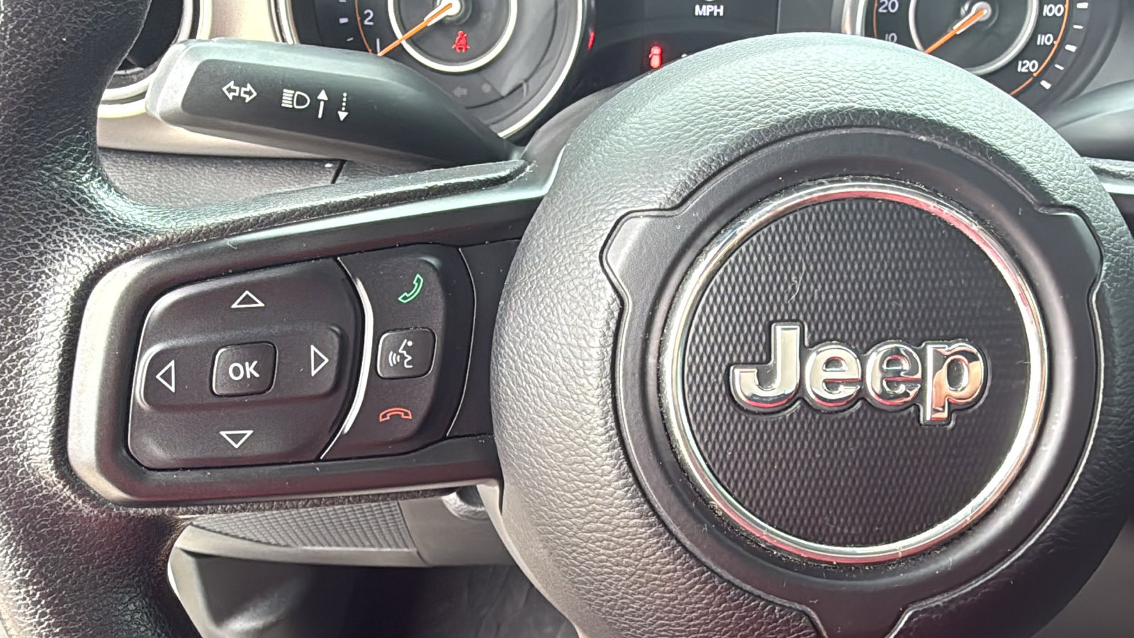 Certified 2020 Jeep Wrangler Sport AWD/4WD image 17