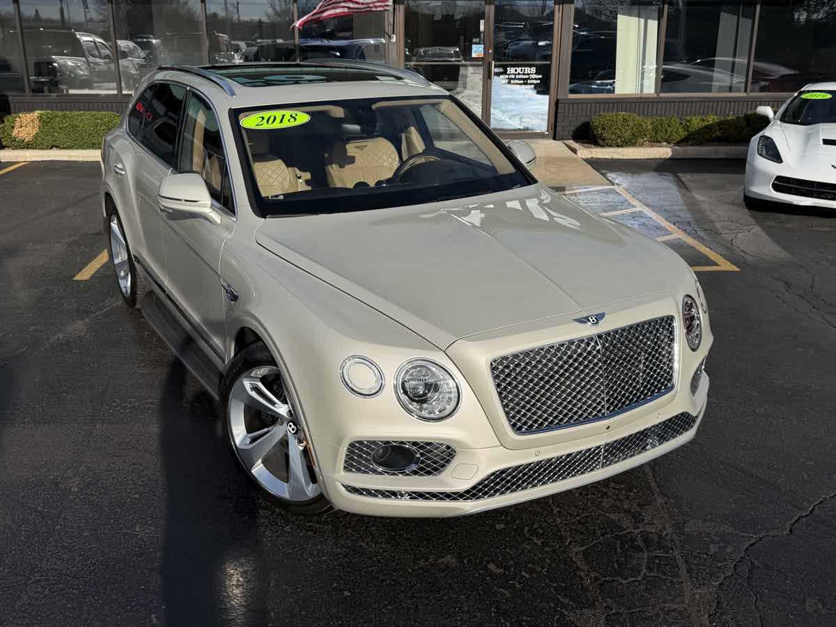 Used 2018 Bentley Bentayga image 2