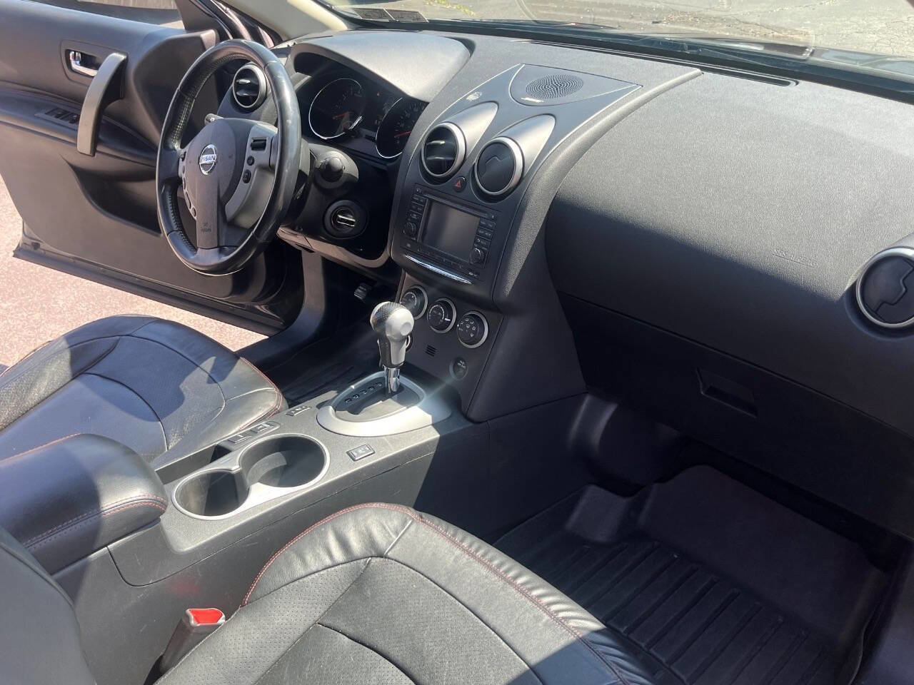 Used 2012 Nissan Rogue SL image 13