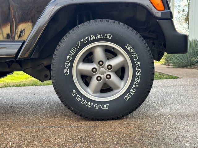 Used 1997 Jeep Wrangler Sahara image 17