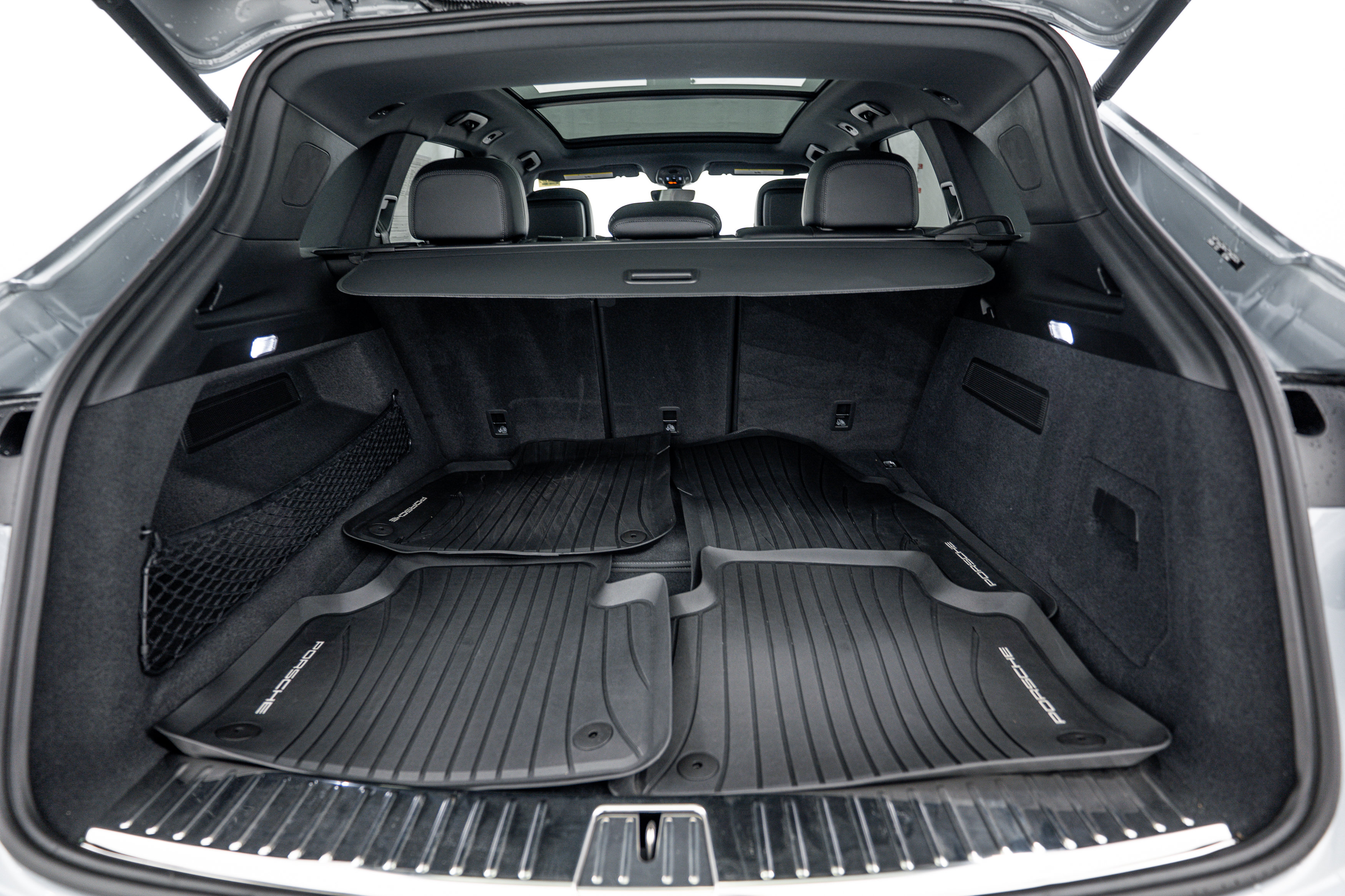 Certified 2026 Porsche Cayenne AWD/4WD image 26