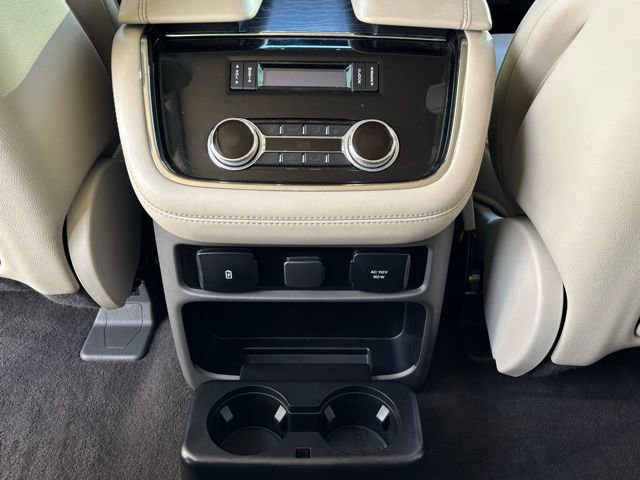 Used 2019 Lincoln Navigator Reserve image 18