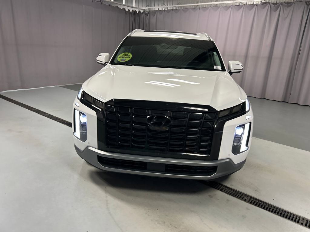 Used 2023 Hyundai Palisade SEL w/ Premium Package AWD/4WD image 2