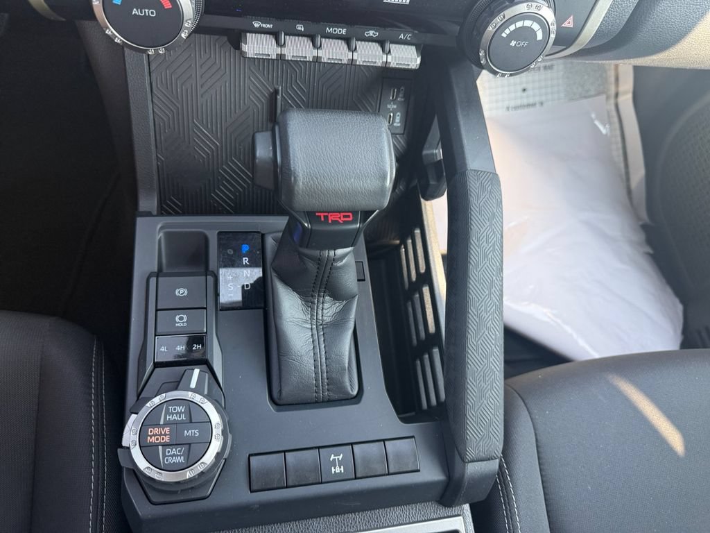 Used 2025 Toyota Tacoma TRD Off-Road AWD/4WD image 22