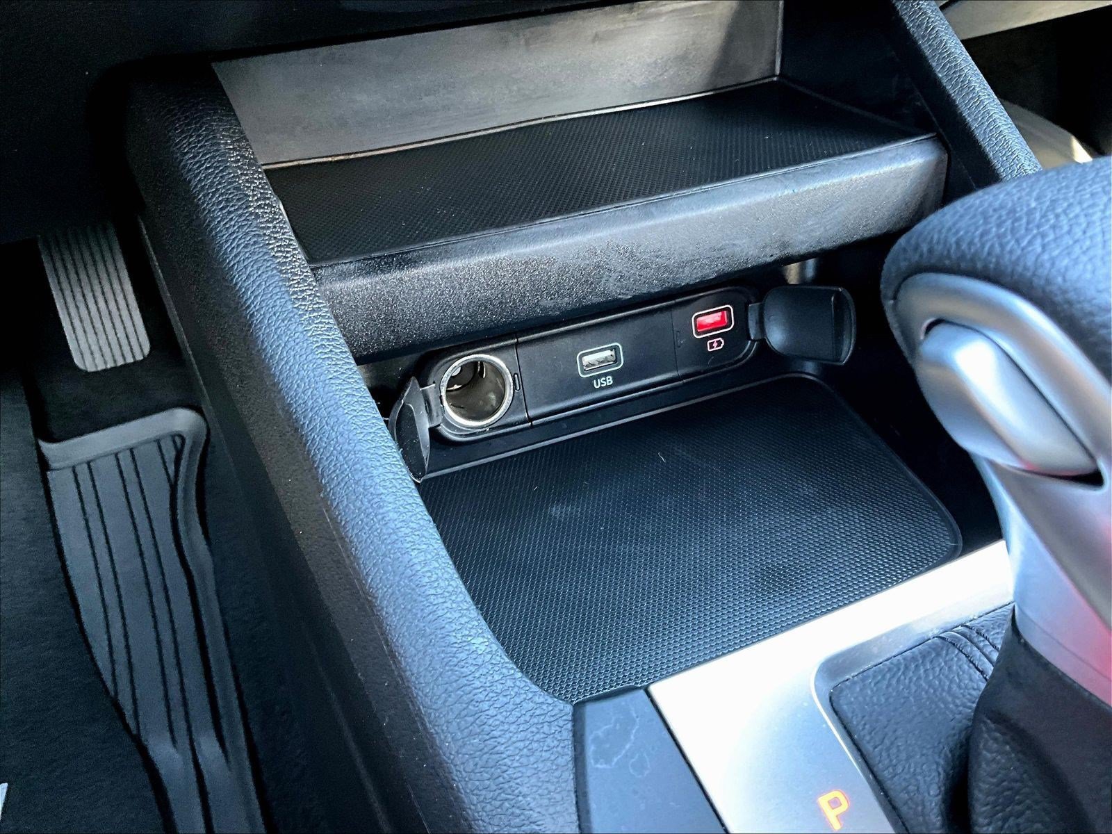 Used 2024 Kia Forte LXS w/ LXS Technology Package FWD image 15
