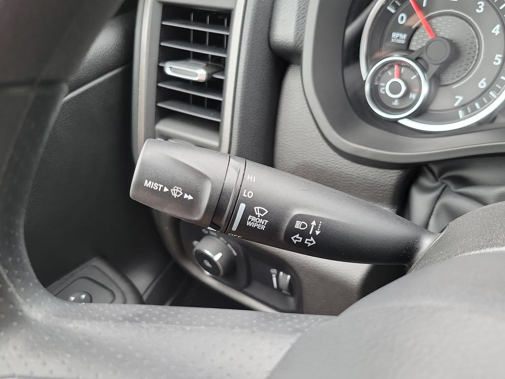 Used 2025 RAM 1500 Tradesman AWD/4WD image 32