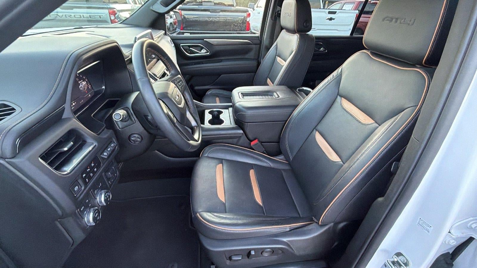 Used 2023 GMC Yukon AT4 w/ AT4 Premium Plus Package AWD/4WD image 17