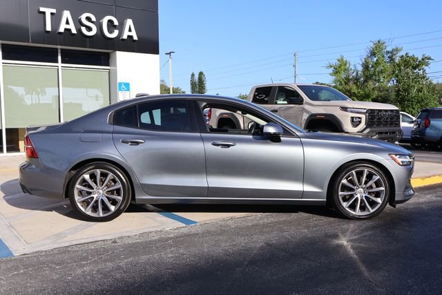 Used 2019 Volvo S60 T5 Momentum w/ Multimedia Package image 8
