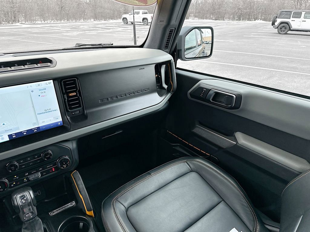 Used 2022 Ford Bronco Badlands image 32