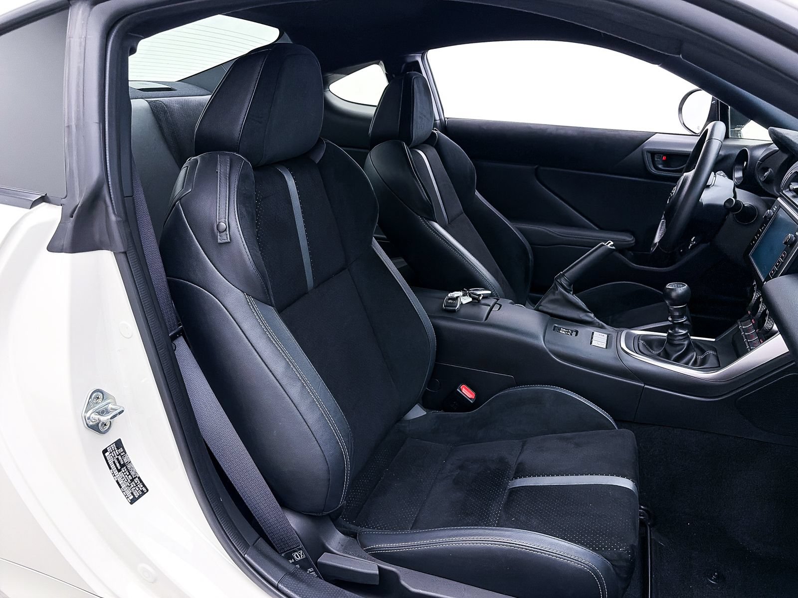 Used 2024 Toyota GR86 Premium RWD image 32