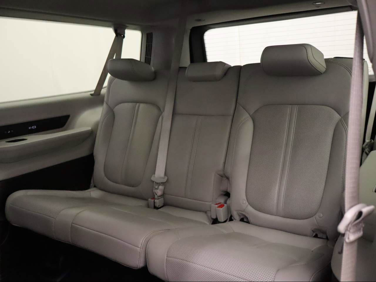 Used 2024 Jeep Wagoneer L Series II w/ Flexible Seating Group AWD/4WD image 19