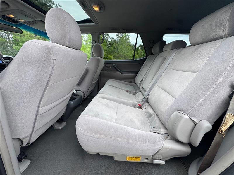 Used 2007 Toyota Sequoia SR5 AWD/4WD image 15