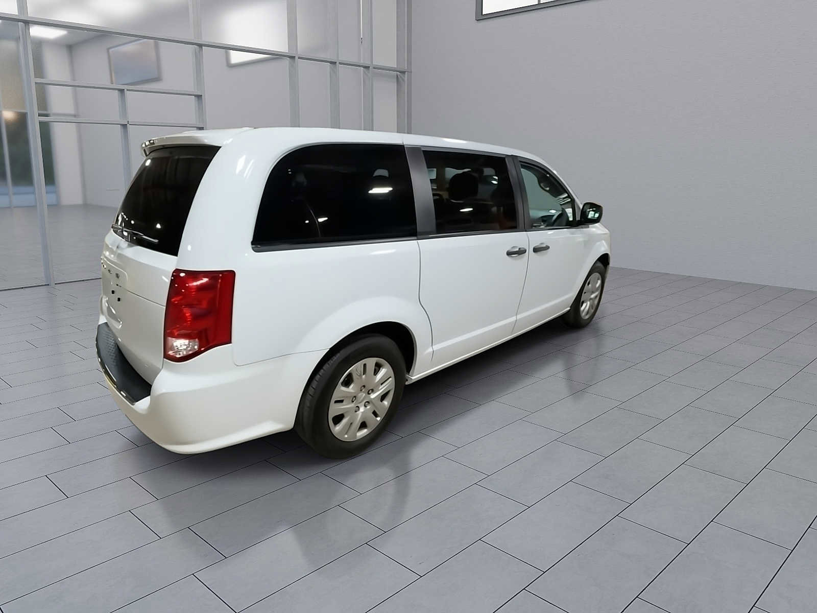 Used 2019 Dodge Grand Caravan SE w/ UConnect Hands-Free Group image 8