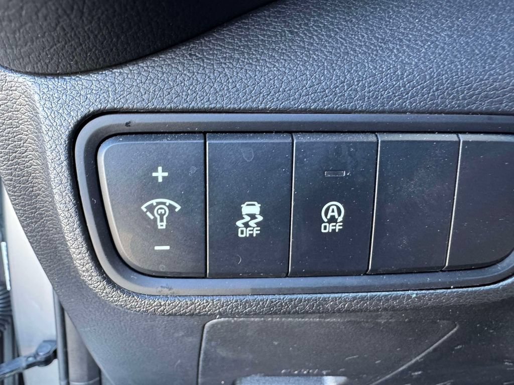 Certified 2023 Kia Soul LX w/ Option Group 015 FWD image 19