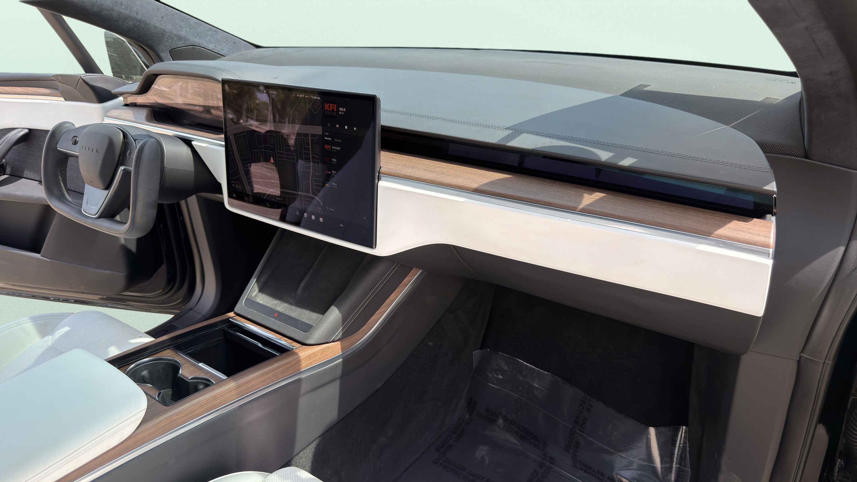 Used 2023 Tesla Model X image 53