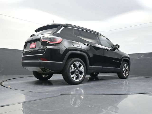 Used 2018 Jeep Compass Limited w/ Navigation Group AWD/4WD image 36