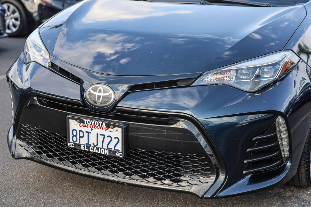 Certified 2019 Toyota Corolla SE FWD image 18