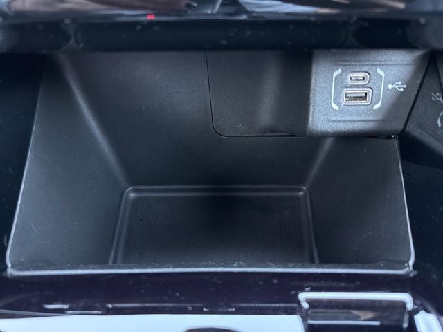 Used 2025 Jeep Compass Trailhawk image 30