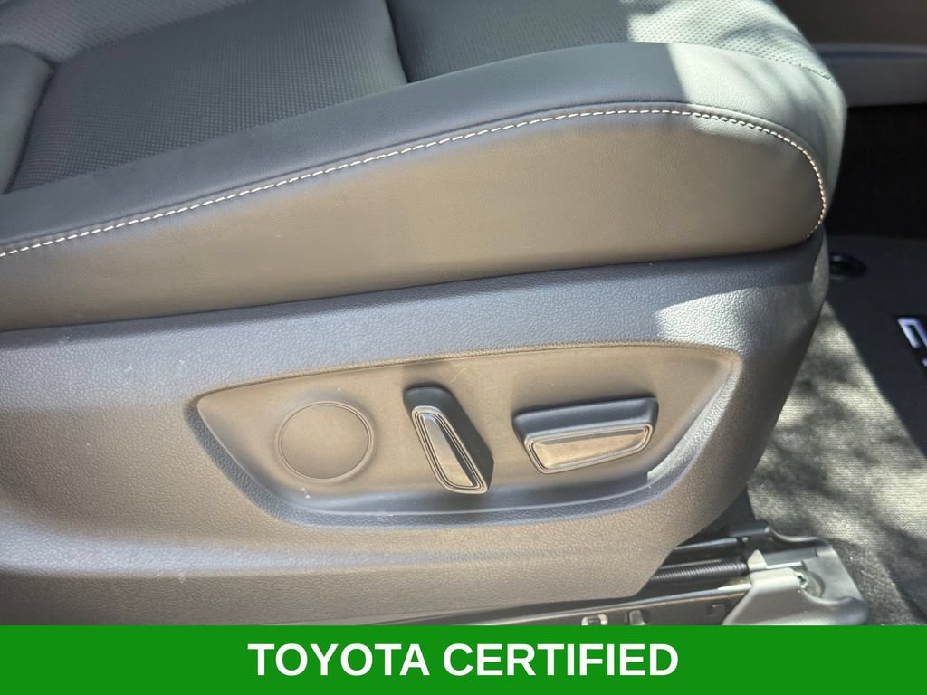Certified 2026 Toyota Crown AWD/4WD image 25