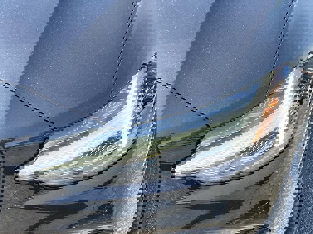 Certified 2023 Volvo S60 T8 Plus w/ Climate Package image 9