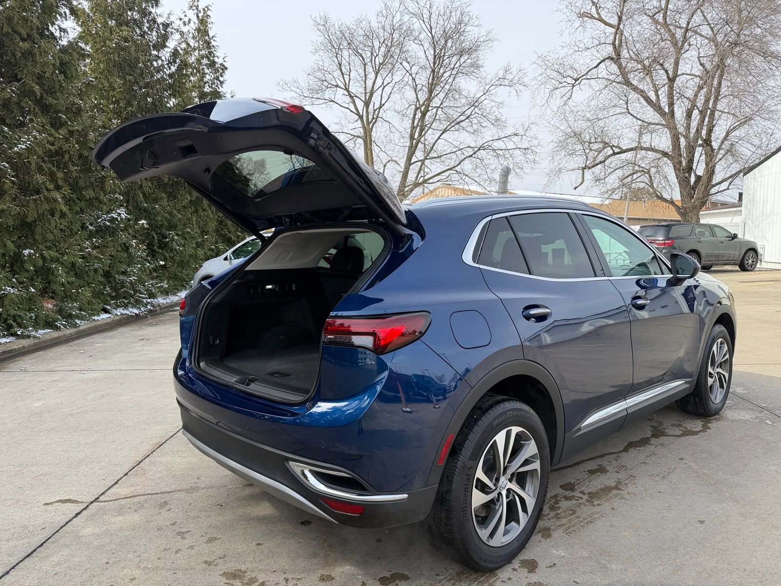 Used 2023 Buick Envision Essence image 32