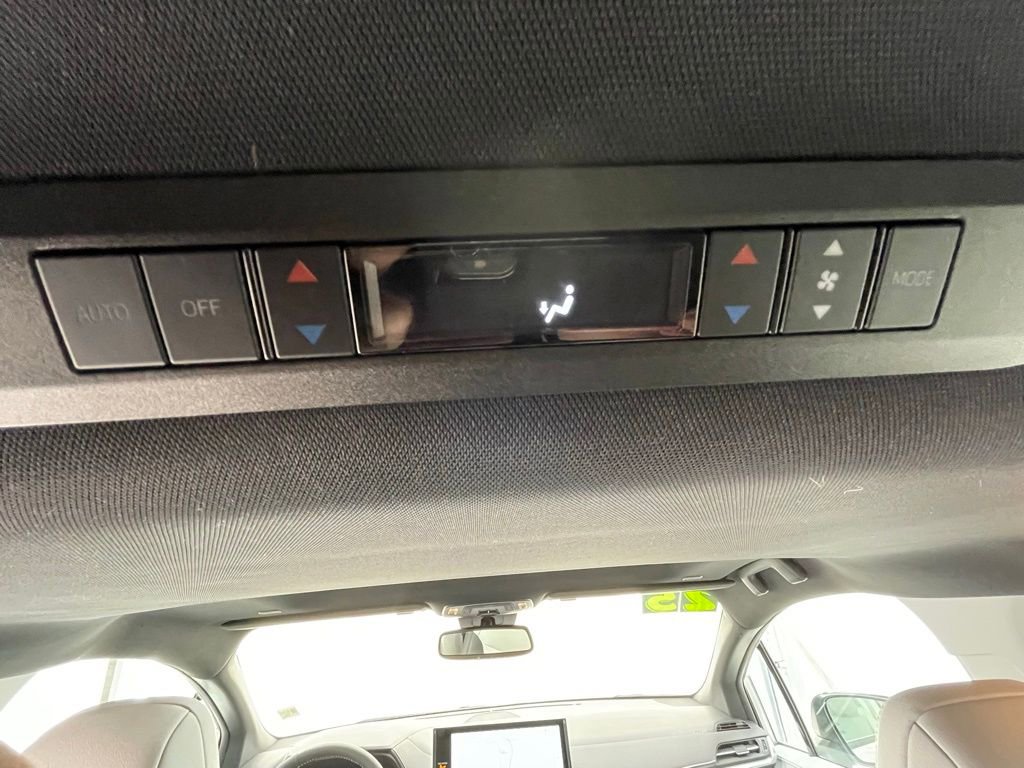 Used 2025 Toyota Sienna XSE image 13