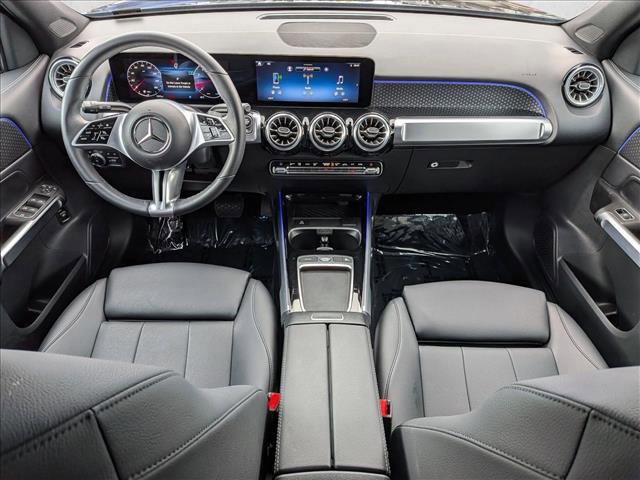 Certified 2025 Mercedes-Benz GLB 250 image 17