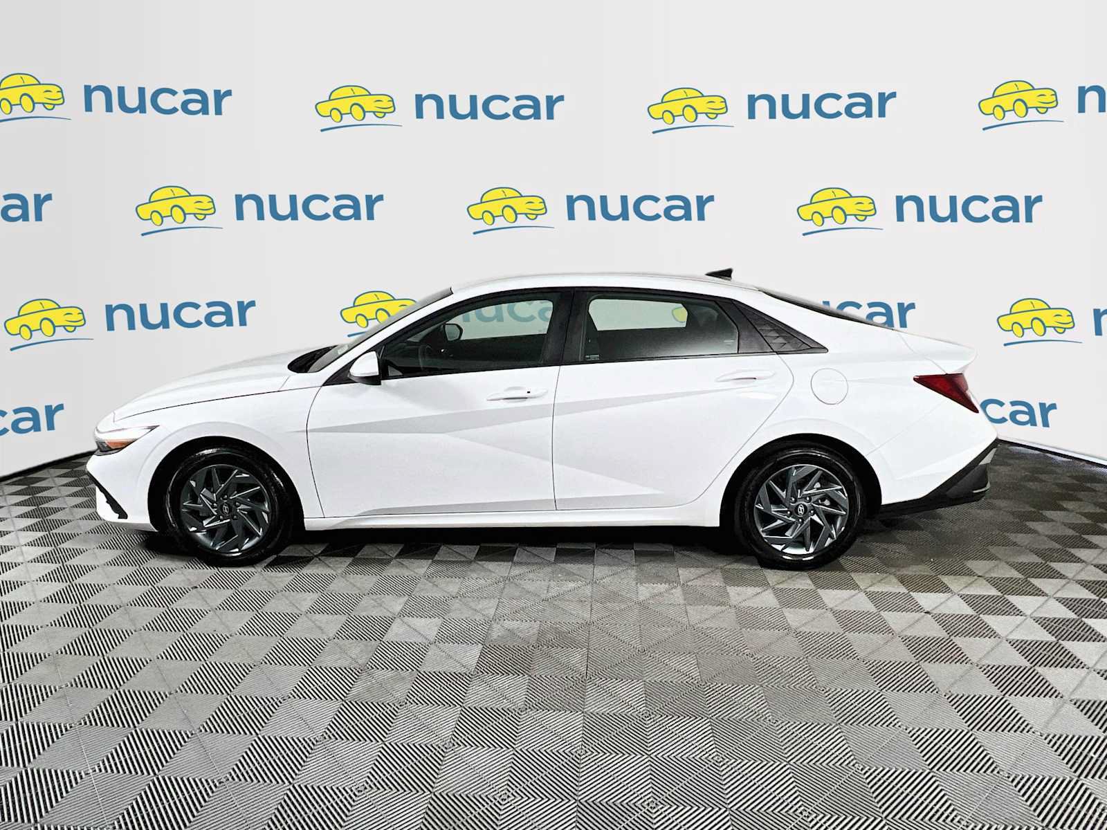 Certified 2024 Hyundai Elantra SEL FWD image 4