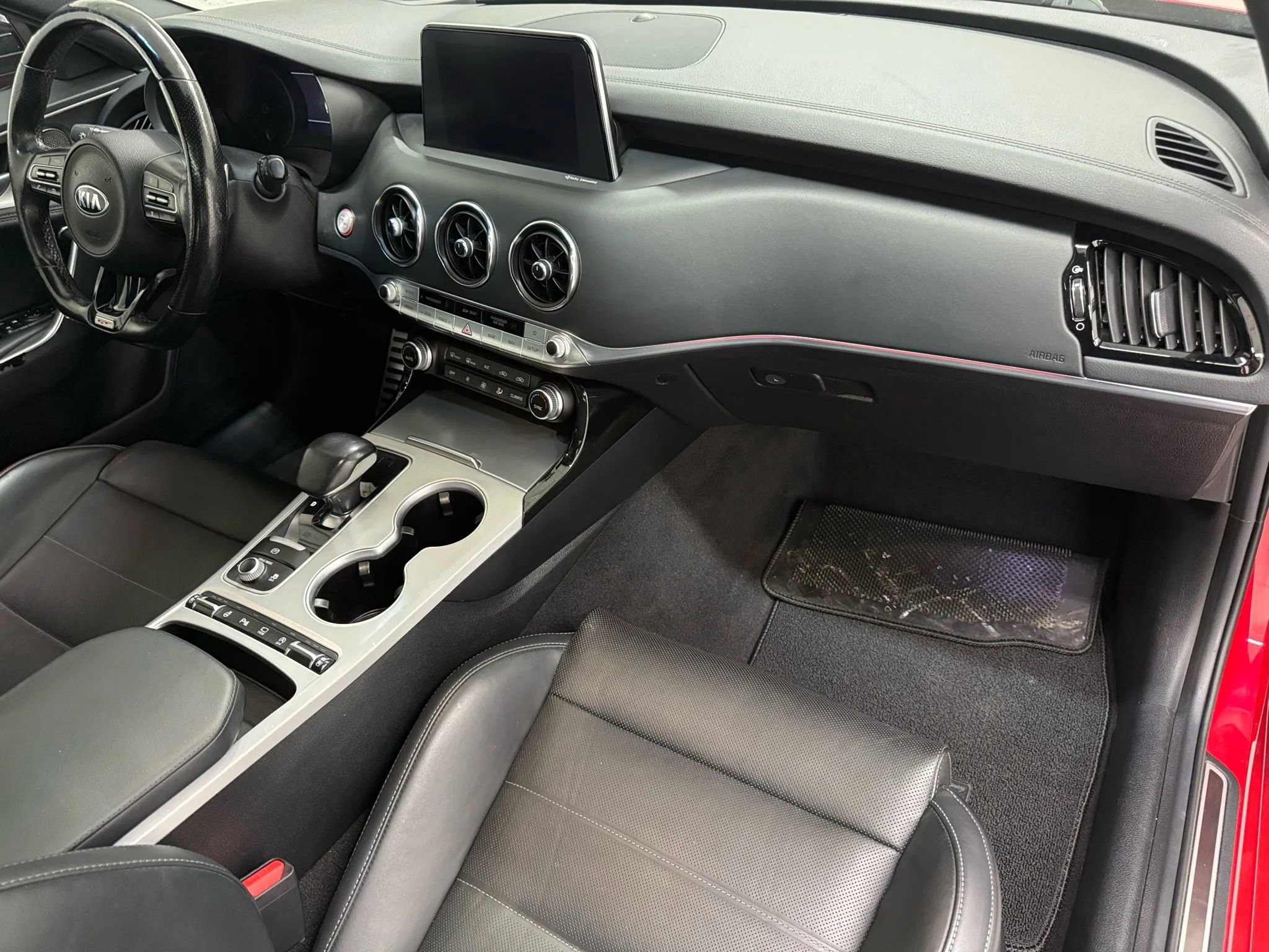 Used 2020 Kia Stinger GT2 image 8