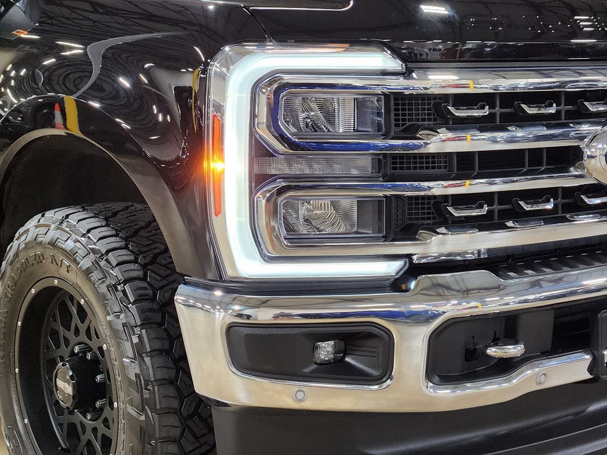 Used 2024 Ford F250 Lariat w/ Lariat Ultimate Package AWD/4WD image 13
