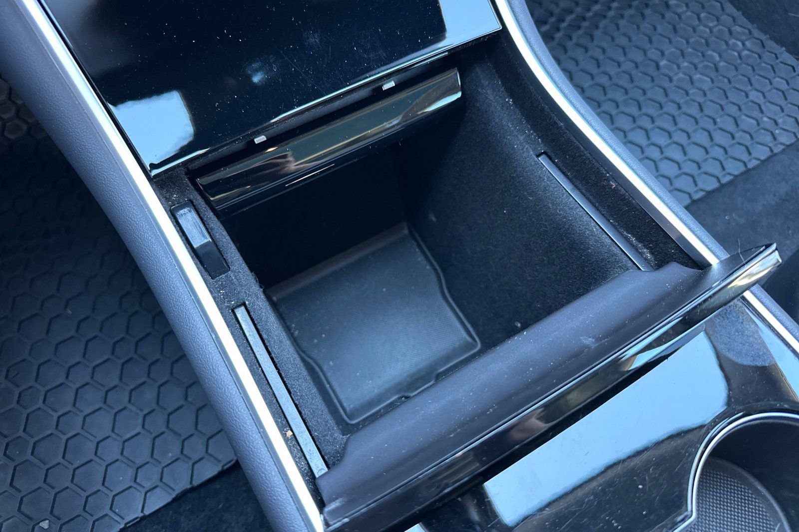 Used 2018 Tesla Model 3 Long Range image 38