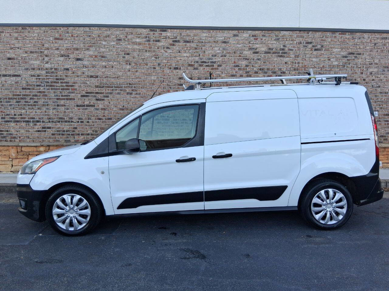 Used 2019 Ford Transit Connect XL image 2