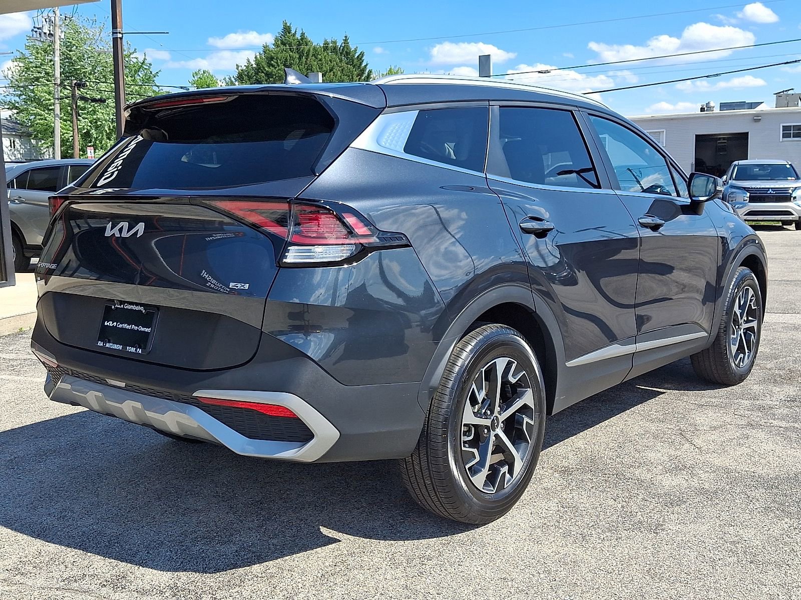 Used 2023 Kia Sportage EX AWD/4WD image 6