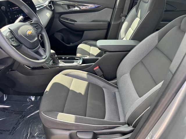 Certified 2025 Chevrolet TrailBlazer LS FWD image 14