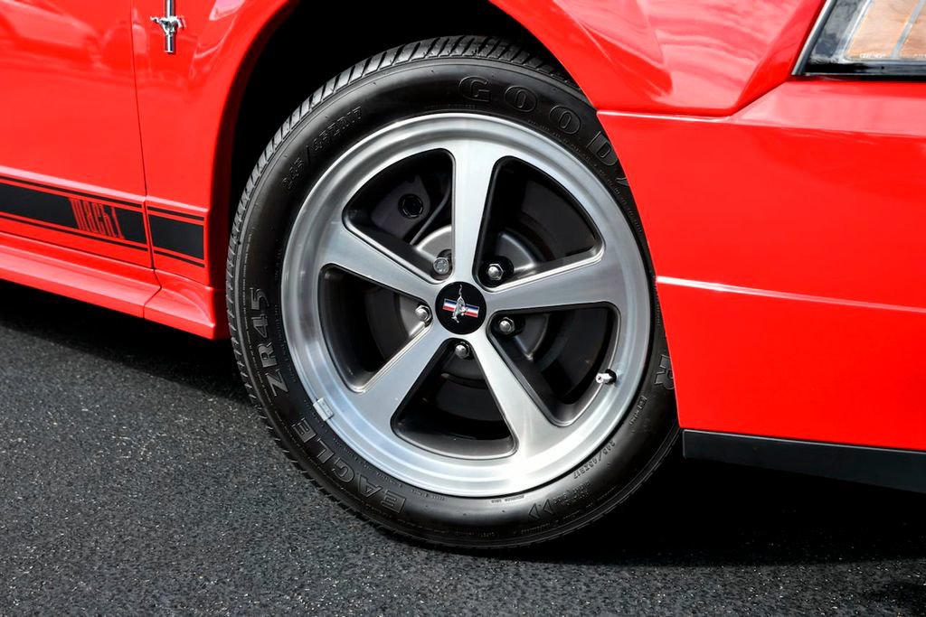 Used 2003 Ford Mustang Mach 1 RWD image 3