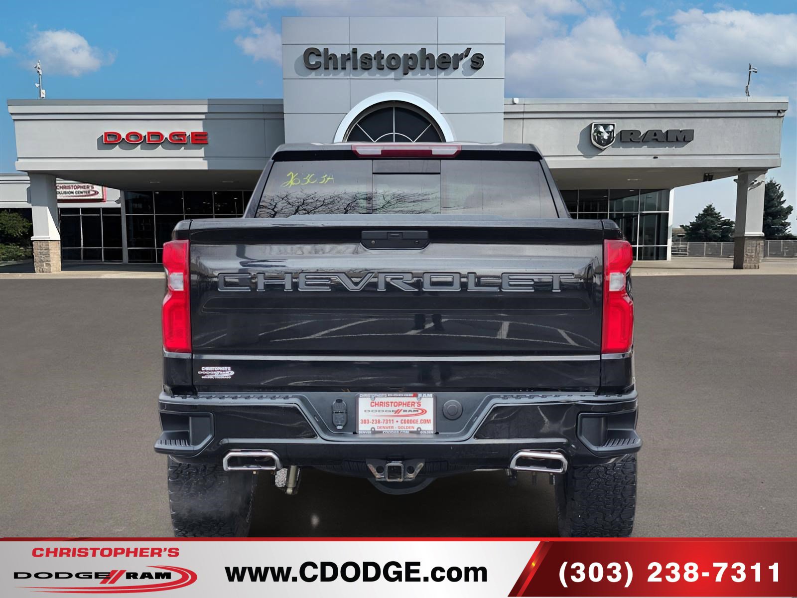 Used 2020 Chevrolet Silverado 1500 LT Trail Boss image 4